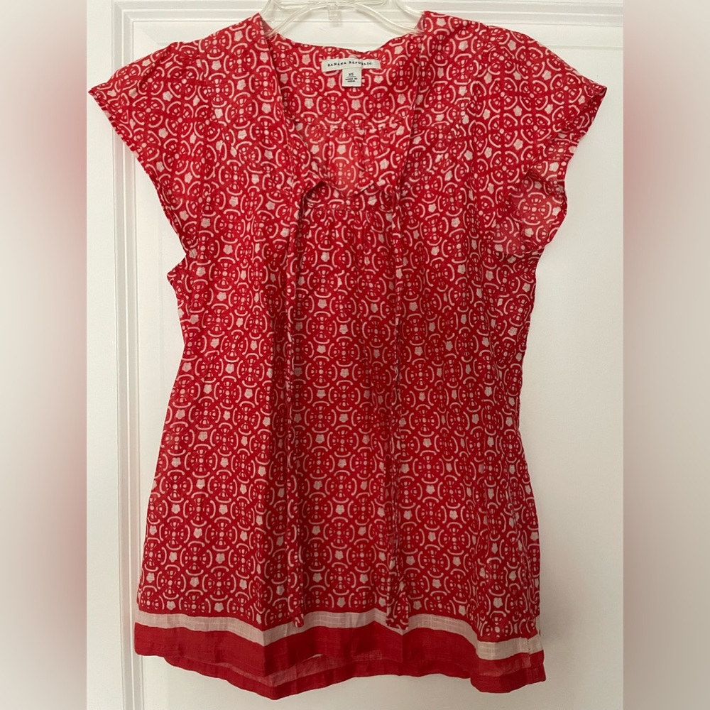 Banana Republic front tie blouse